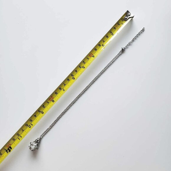 Vintage romantic classic teardrop caged pearl and silver chainmaille necklace - Picture 5 of 6